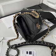 Chanel 19 Woc Wallet On Chain Black Gold 19cm - 3