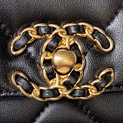 Chanel 19 Woc Wallet On Chain Black Gold 19cm - 2