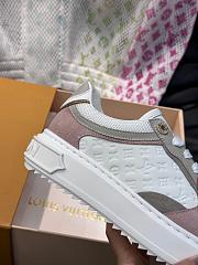 Louis Vuitton LV Time Out Sneaker Rose - 5