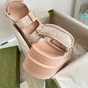 Gucci GG Open Toe Sandals Pink - 5