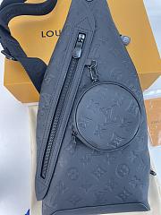 Louis Vuitton LV Duo Crossbody Bag Black 20 x 42 x 6 cm - 4
