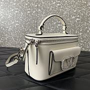 Valentino Garavani Leather Locò Vanity Case White 16.5x10x7.5cm - 5