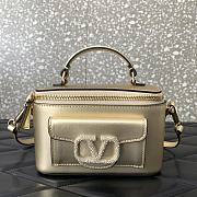 Valentino Garavani Leather Locò Vanity Case Gold 16.5x10x7.5cm - 1