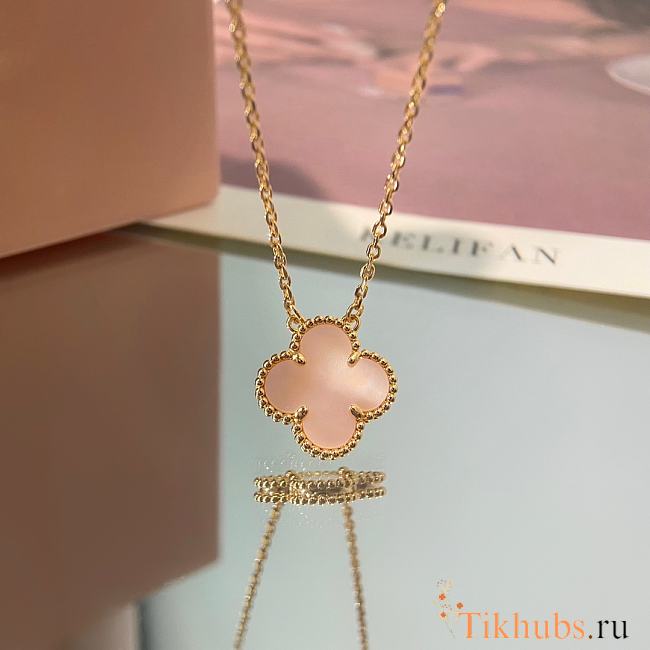 Van Cleef & ArPels Necklace Pink - 1