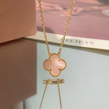 Van Cleef & ArPels Necklace Pink
