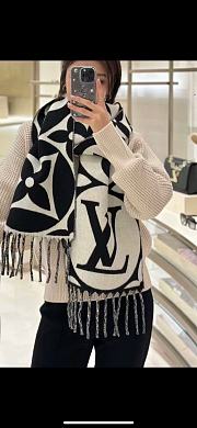 Louis Vuitton LV Black White Scarf 200x30cm - 4