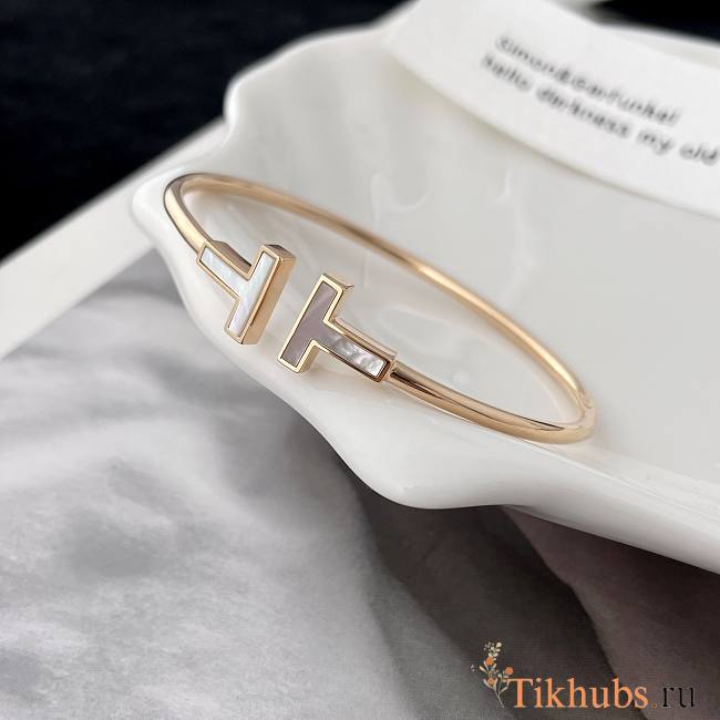 Tiffany & Co Wire Bracelet in Yellow Gold with Mother-of-pearl - 1