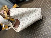 Louis Vuitton LV Atlantis GM White 34 x 34 x 13.5 cm - 4