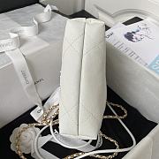 Chanel 22 Mini Handbag White Caviar Gold 20 × 19 × 6 cm - 6
