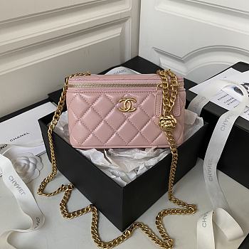 Chanel Vanity Case Pink Lambskin Gold Flower 17x9.5x8cm