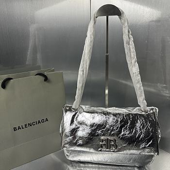 Balenciaga Monaco Small Chain Bag Silver Metallized Arena 27.9x18x9.9cm