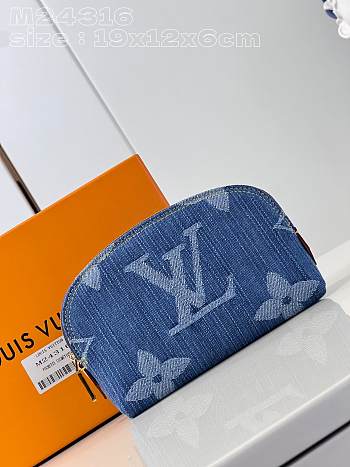 Louis Vuitton LV Pochette Cosmétique PM Blue Denim 19 x 12 x 6 cm