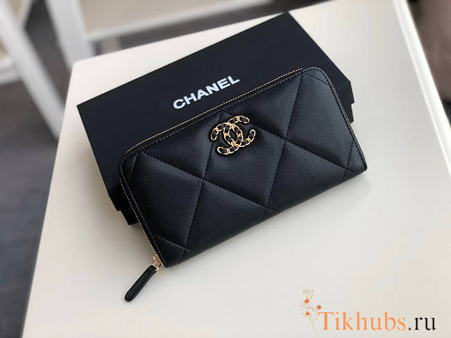 Chanel 19 Zippy Wallet Black 19cm - 1