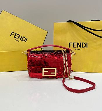 Fendi Baguette Mini Fuchsia Sequin Leather Red Bag 19x11x5cm