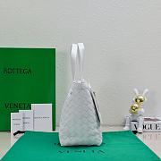 Bottega Veneta Small Flip Flap White 23x18.5x15cm - 4