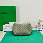 Bottega Veneta Small Flip Flap Green 23x18.5x15cm - 4