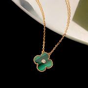 Van Cleef & ArPels Green Necklace - 4