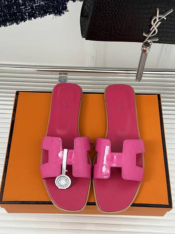 Hermes Oran Patent Pink Slipper