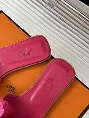 Hermes Oran Patent Pink Slipper - 4