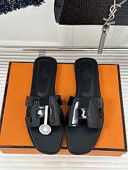 Hermes Oran Patent Black Slipper - 1