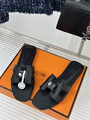 Hermes Oran Patent Black Slipper - 4