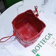 Bottega Veneta Cassette Cross-Body Bucket Red Bag 19x14x13cm - 3