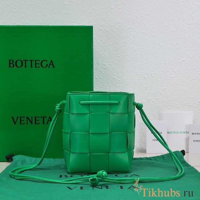 Bottega Veneta Cassette Cross-Body Bucket Bag Green 19x14x13cm - 1