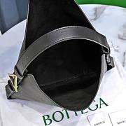 Bottega Veneta Cradle Medium Bag Black 30x23x16cm - 6