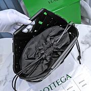 Bottega Veneta Point Black Bag 31x30.5x17.5cm - 2