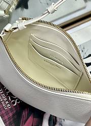 Dior Saddle Shoulder Pouch White Goatskin 20 x 15 x 4 cm - 6