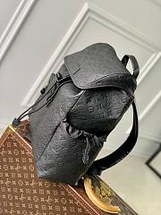 Louis Vuitton LV Trekking Backpack 35 x 54.5 x 19 cm - 5