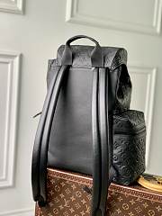 Louis Vuitton LV Trekking Backpack 35 x 54.5 x 19 cm - 6