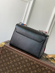 Louis Vuitton LV Twist MM Black Bag 23 x 17 x 9.5 cm - 3