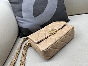 Chanel 23k Flap Bag Beige Gold 13.5x20.5x5cm - 4