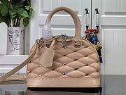 Louis Vuitton LV Alma Beige BB 23.5 x 17.5 x 11.5 cm - 1