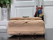 Louis Vuitton LV GO-14 MM Bag Beige 23 x 16 x 10 cm - 3