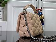 Louis Vuitton LV GO-14 MM Bag Beige 23 x 16 x 10 cm - 4