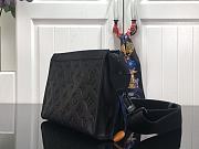 Louis Vuitton LV Gaston Bag Black 22 x 14.5 x 4.5 cm - 4