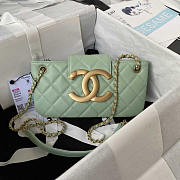 Chanel Baguette Bag Lambskin Green 24x11.5x4.5cm - 1