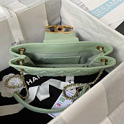 Chanel Baguette Bag Lambskin Green 24x11.5x4.5cm - 5