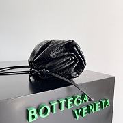 Bottega Veneta Mini Pouch Black Crocodile Bag 22x13x5cm - 4