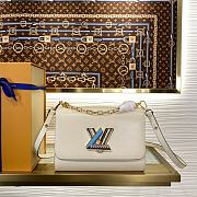 Louis Vuitton LV White MM Twist 23 x 17 x 9.5 cm - 1