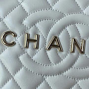 Chanel Star Handbag Lambskin White 22.5x6cm - 2