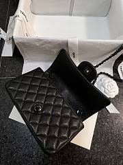 Chanel Small Flap Bag Black Caviar Black HW 20cm - 2