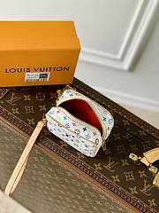 Louis Vuitton LV Wapity Case Bag White 11x8x4cm - 2