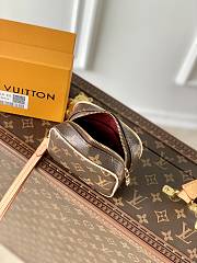Louis Vuitton LV Wapity Case Bag Monogram 11x8x4cm - 2