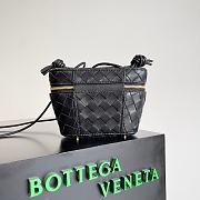 Bottega Veneta Intrecciato Mini Vanity Case Black 18x12.5x8cm - 4