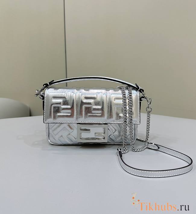 Fendi Baguette Mini Silver Nappa Leather Bag 20x13x5cm - 1