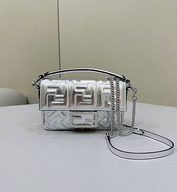 Fendi Baguette Mini Silver Nappa Leather Bag 20x13x5cm