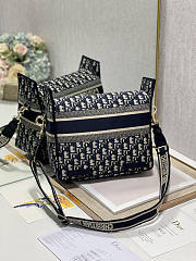 Dior Medium Diorcamp Bag Blue Oblique 29 x 22 x 12 cm - 6